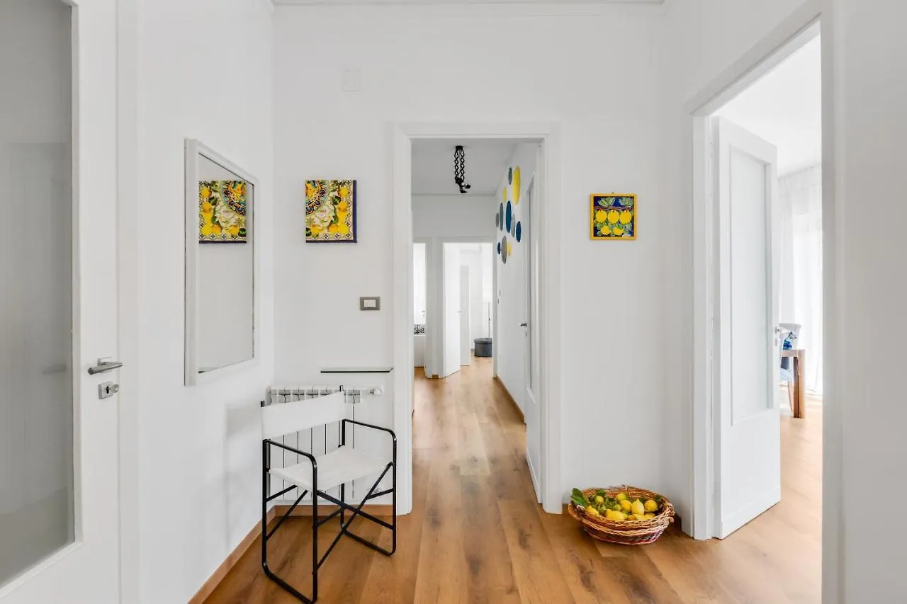 Apartment Residenza Dei Poeti - Roomy And Modern Flat Palermo Italy