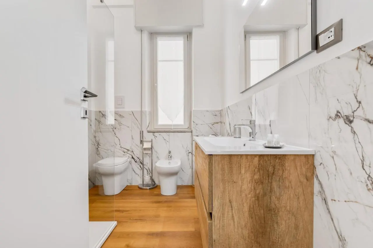 Residenza Dei Poeti - Roomy And Modern Flat Palermo Apartment